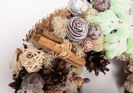 Coroniță Crăciun "Sweet Gingerbread" cu Mușchi și Conuri