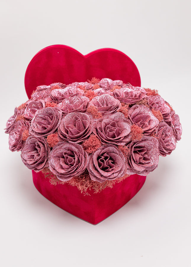 Aranjament Floral "Glitter Heart" în Cutie de Catifea