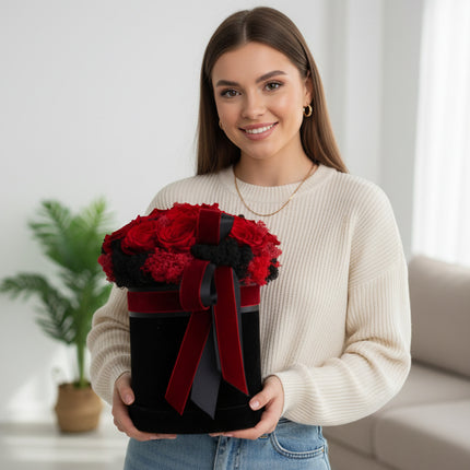 Aranjament 15 Trandafiri Criogenați Roșii, Cutie Catifea