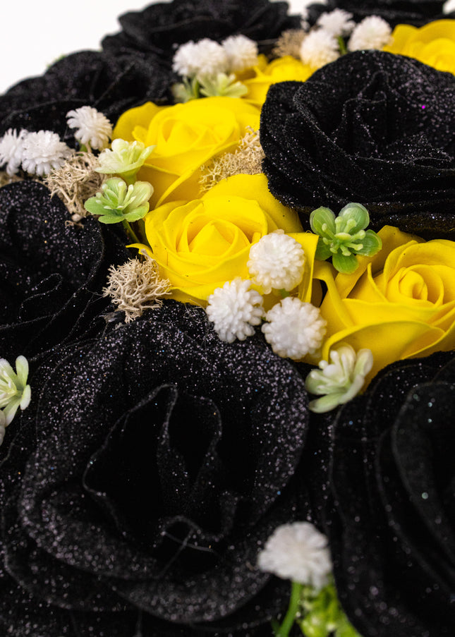 Aranjament Lux Trandafiri Săpun Negri Glitter & Galbeni