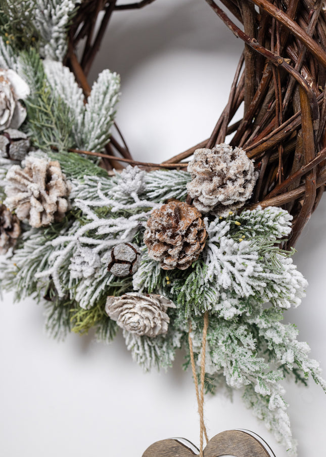 Coroniță de Crăciun Artizanală „Woodland Heart & Snowy Vines”