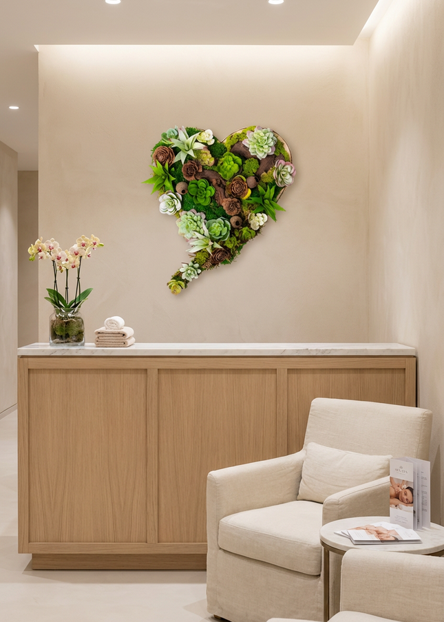 Tablou decorativ „Green Heart Succulent” – inimă cu plante suculente și mușchi stabilizat