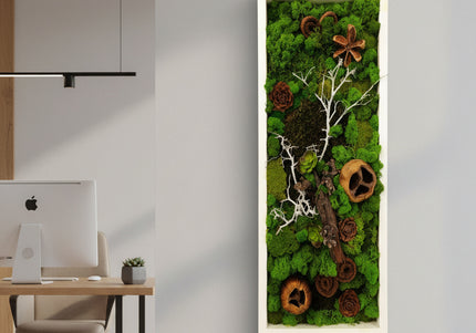 Tablou Biophilic „Forest Moss Panorama” – Panou Decorativ Handmade cu Mușchi, Licheni Stabilizați și Elemente de Pădure