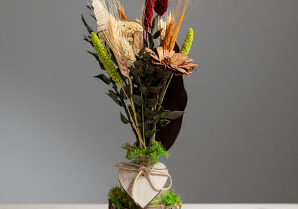 Mini-Aranjament Floral „Rustic Harvest” în Suport de Scoarță – Decor cu Flori Uscate, Grâu și Accente Bordo