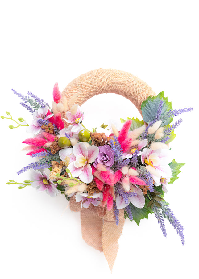 Coroniță Florală Handmade „Boho-Chic Dream” – Aranjament cu Iută, Flori Exotice și Accente de Lavandă