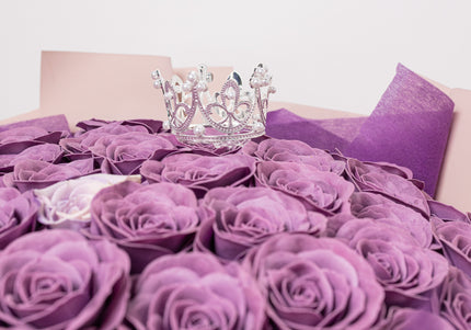 Buchet Gigant "Lavender Majesty" cu 101 Trandafiri și Tiară