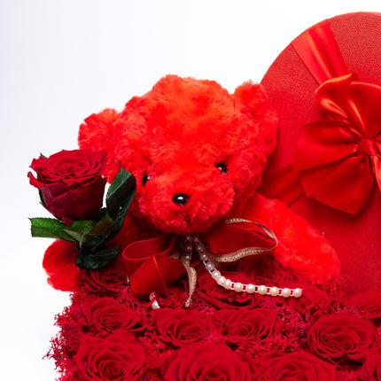 Aranjament Inimă Lux 27 Trandafiri Criogenați Roșii & Ursulet
