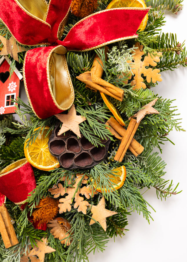 Coroniță Crăciun "Artisan Red Cabin" Mix Brad Natural