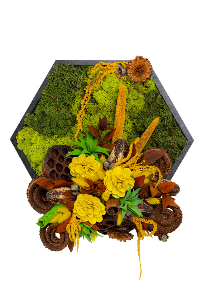 Tablou decorativ hexagonal „Golden Grove” – compoziție în tonuri aurii și naturale