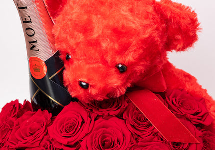Aranjament de Lux „Eternal Crimson” cu Moët și Catifea