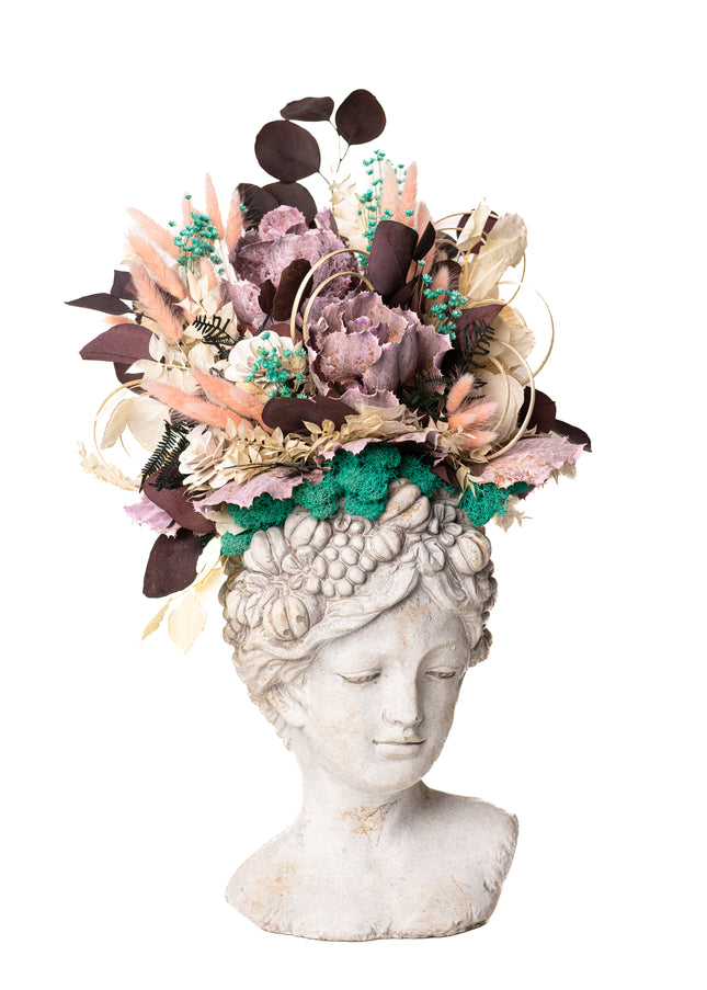 Aranjament floral „Mystic Bloom” în bust sculptural – flori uscate, eucalipt și accente turcoaz