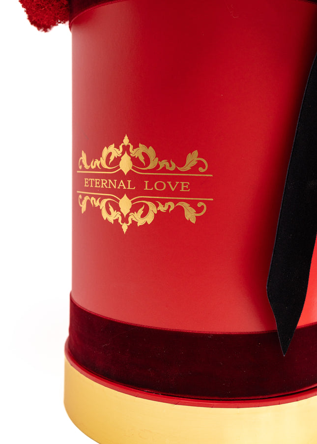 Aranjament cutie vișinie cu trandafiri roșii „Pasiune”