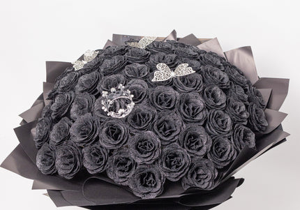 Buchet Gigant "Midnight Empress" 101 Trandafiri și Coroană