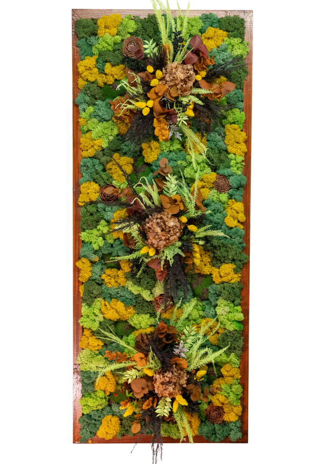 Tablou Biophilic Vertical „Golden Forest” – Panou Handmade cu Mușchi Stabilizați și Accente Botanice Premium