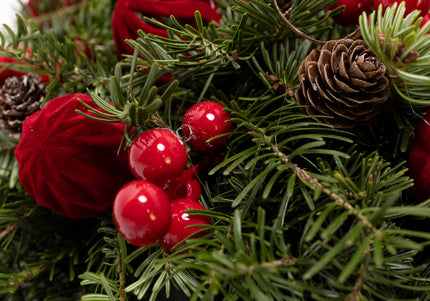 Aranjament Crăciun Advent "Velvet Crimson" din brad Nobilis