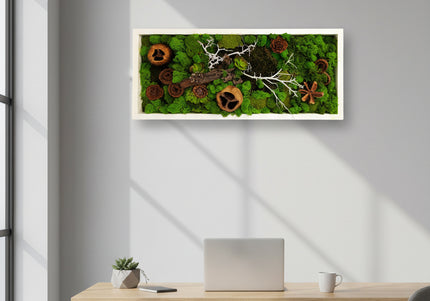 Tablou Biophilic „Forest Moss Panorama” – Panou Decorativ Handmade cu Mușchi, Licheni Stabilizați și Elemente de Pădure