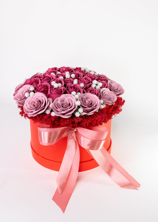 Aranjament Lux Trandafiri Săpun Magenta-Roz, Cutie Roșie