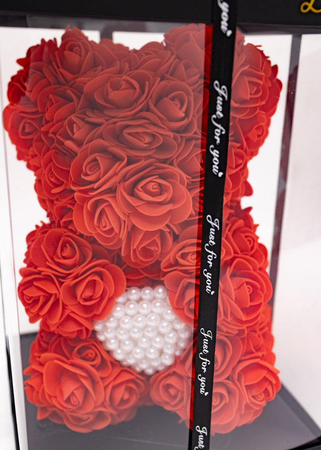 Aranjament de Lux "Ruby Pearl Teddy" în Cutie Dior Style