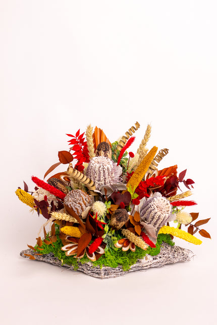 Aranjament floral „Rustic Glow” – compoziție în tonuri calde de toamnă