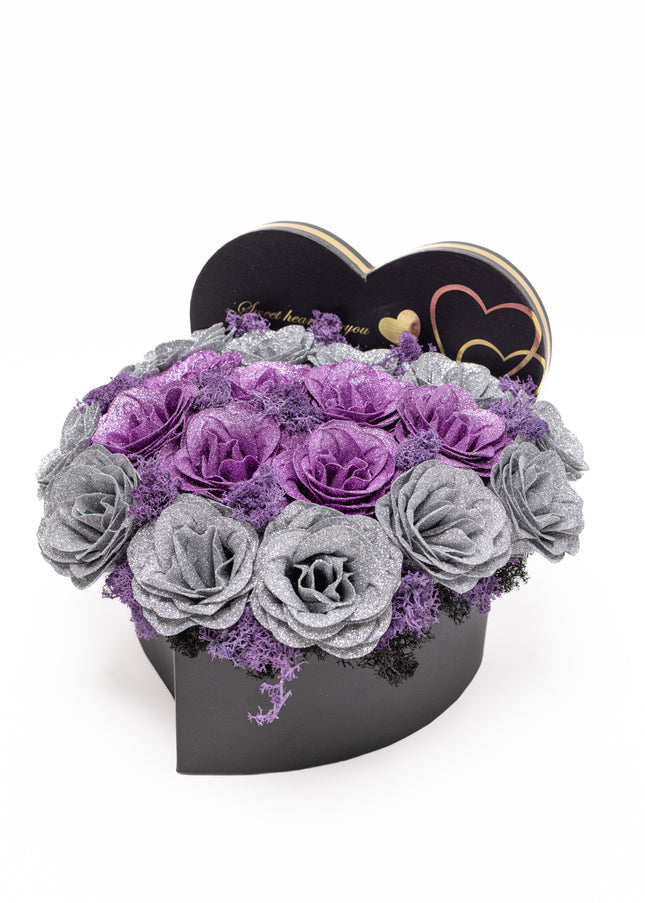 Aranjament "Violet Glamour" în Cutie Inimă Neagră