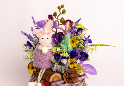 Aranjament floral de Paște „Lavender Bunny” – vesel și delicat