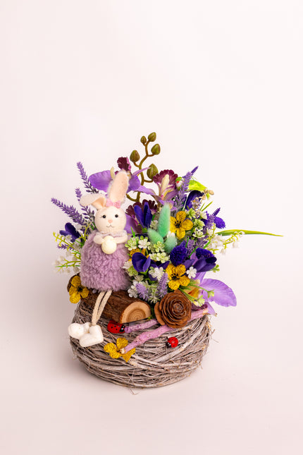 Aranjament floral de Paște „Lavender Bunny” – vesel și delicat