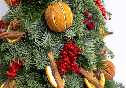 Brad de Crăciun Artizanal „Whimsical Grinch Fir”