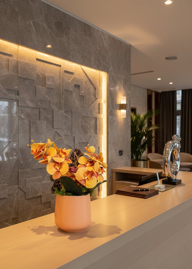Aranjament Floral „Orchid Sunset” în Vas Ceramic – Compoziție Premium cu Orhidee Portocalii, Licheni și Accente Exotice