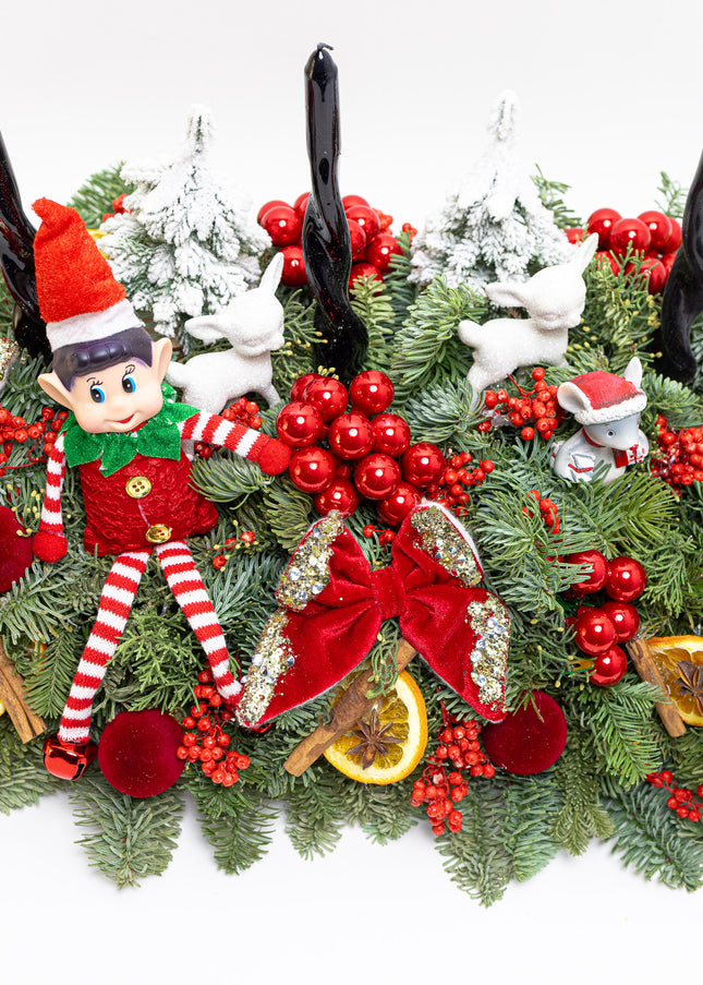 Aranjament Festiv de Masă „The Elf’s Christmas Banquet”