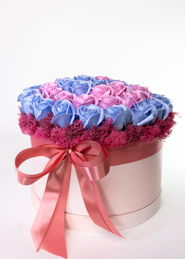 Aranjament Lux Trandafiri Săpun Spirală Roz-Albastru