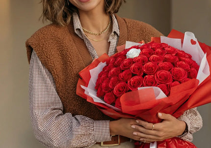 Buchet Gigant "Imperial Love" cu 101 Trandafiri Artizanali