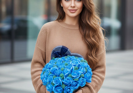 Aranjament "Blue Sapphire" în Cutie Inimă bleumarin