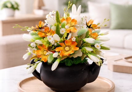 Aranjament de Paște „Spring Teapot” – decor floral în ceainic cu accente naturale