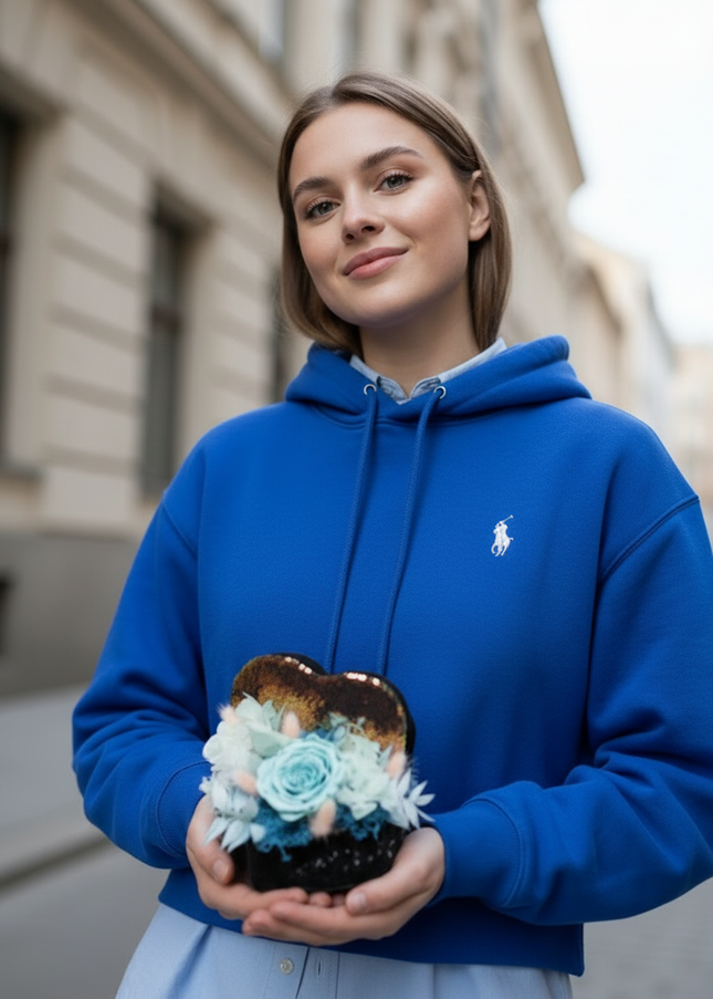 Aranjament Inimă Paiete & Catifea, Trandafir Criogenat Turcoaz & Hortensii