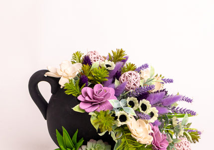 Aranjament floral „Lavender Charm” – compoziție în vas decorativ
