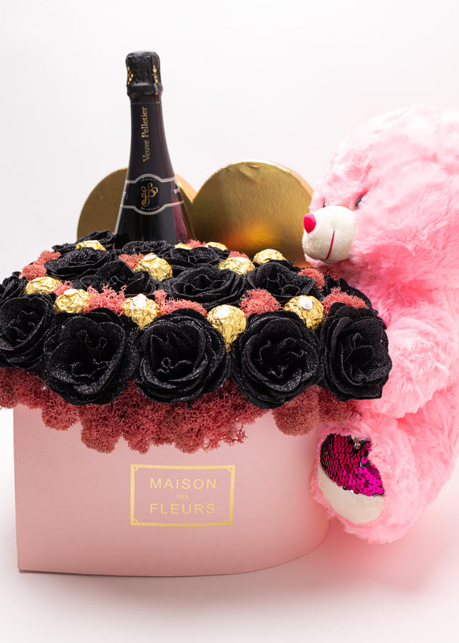 Aranjament Inimă 31 Trandafiri Săpun Negri (Glitter), Șampanie & Ursulet