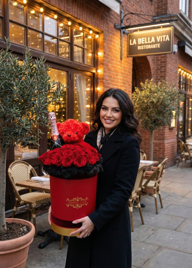 Aranjament de Lux „Eternal Crimson” cu Moët și Catifea