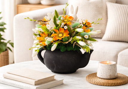 Aranjament de Paște „Spring Teapot” – decor floral în ceainic cu accente naturale