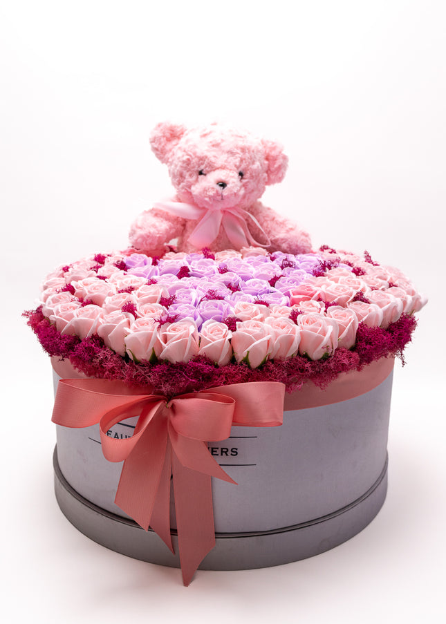 Aranjament Lux Trandafiri Săpun Roz & Lila, Ursulet Gri