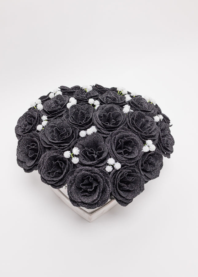 Aranjament "Black Diamond" în Cutie Inimă Albă