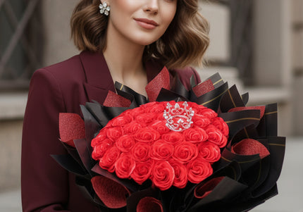 Buchet Gigant "Royal Crimson" cu 79 Trandafiri și Coroană