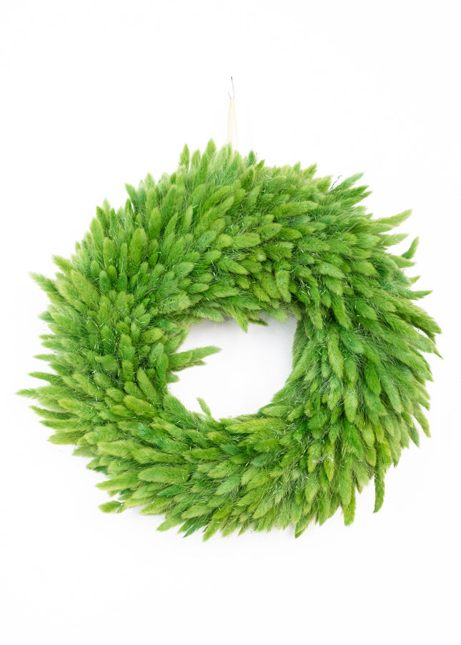 Coroniță decorativă „Green Fluffy” – decor minimalist din iarbă ornamentală