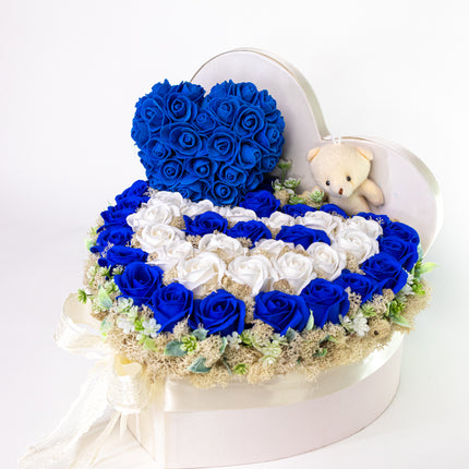 Aranjament Inimă Lux Trandafiri Săpun Albastru-Alb & Ursulet
