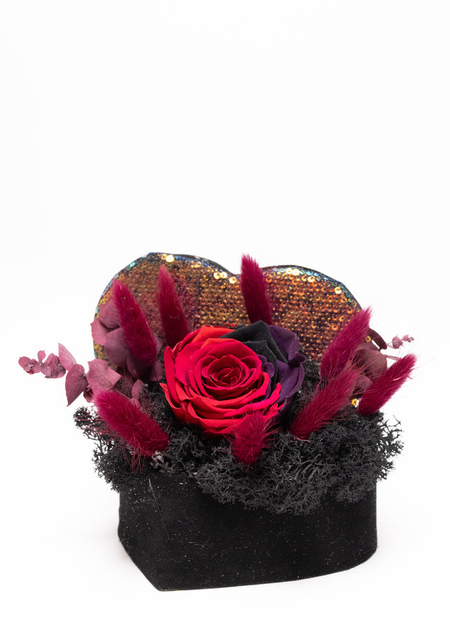 Aranjament Inimă Paiete & Catifea, Trandafir Criogenat Bicolor Roșu-Negru