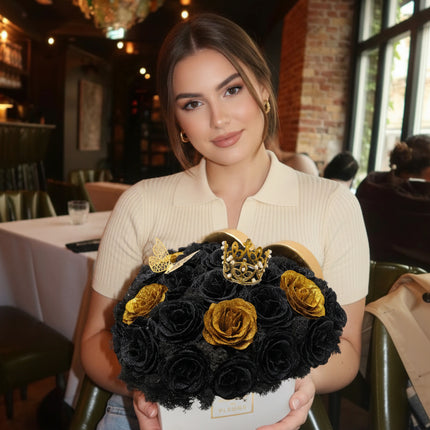 Aranjament de Lux "Midnight Royalty Heart" cu Coronetă