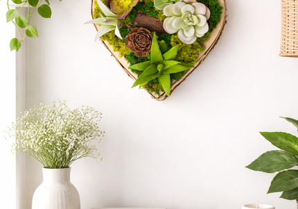 Tablou decorativ „Green Heart Petite” – inimă cu suculente și mușchi stabilizat