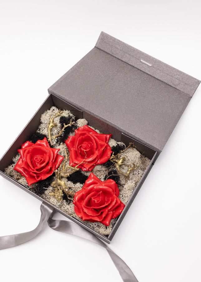 Aranjament de Lux "Red Saphir Heritage" cu Trandafiri Metalici