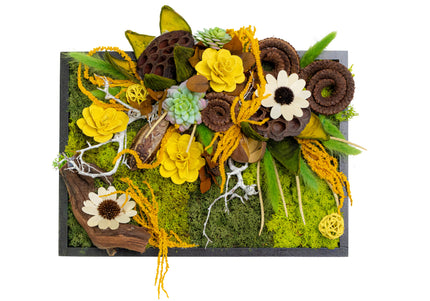 Tablou decorativ „Meadow Glow” – compoziție botanică cu mușchi și flori naturale