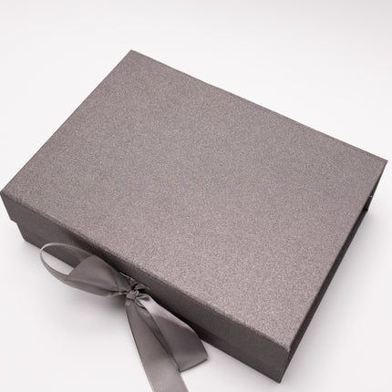 Aranjament de Lux "Red Saphir Heritage" cu Trandafiri Metalici