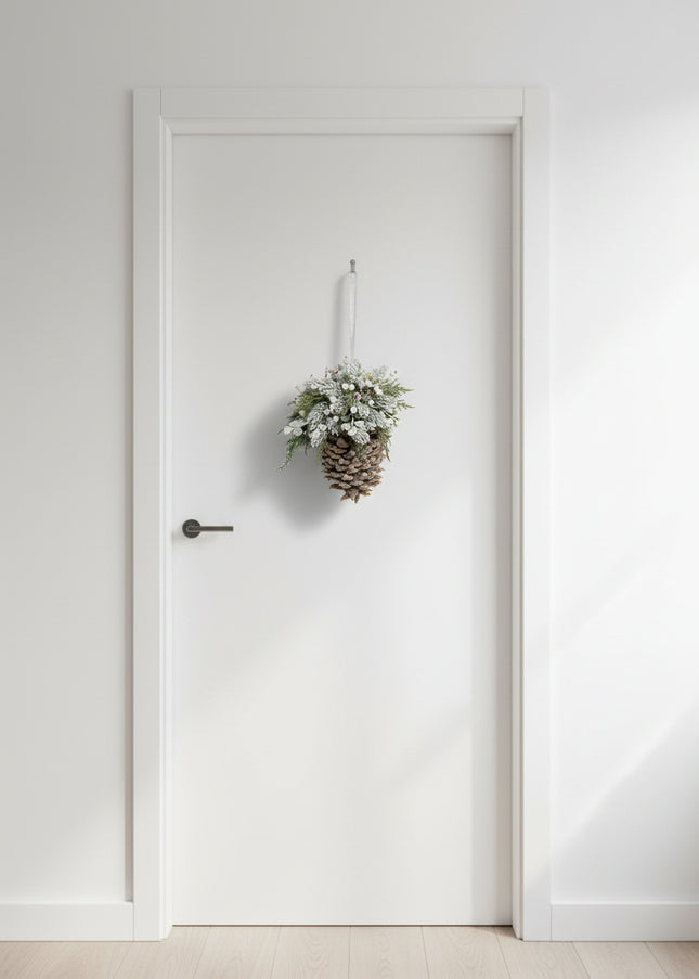 Ornament de Crăciun Premium „Frosty White Pinecone”